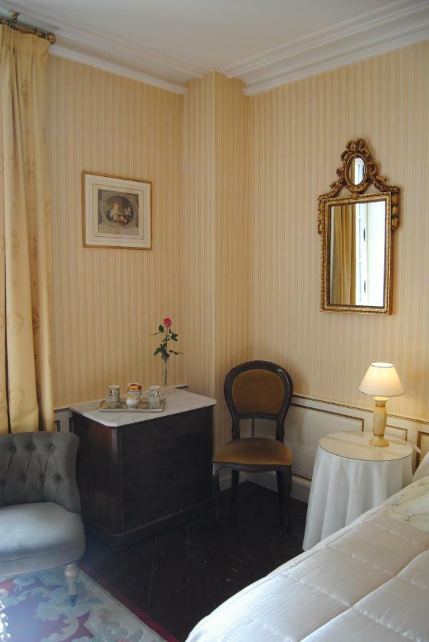 Hotel Particulier De Sainte Croix Bayeux Kültér fotó